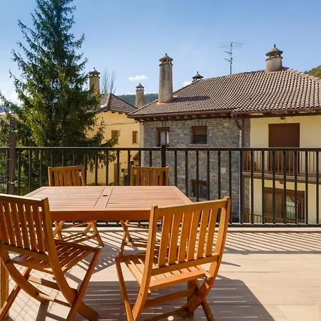 Casa Con Jardin En Hecho Villa Exterior photo