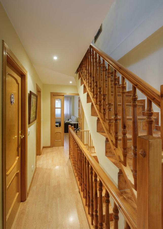 Casa Con Jardin En Holiday home Hecho