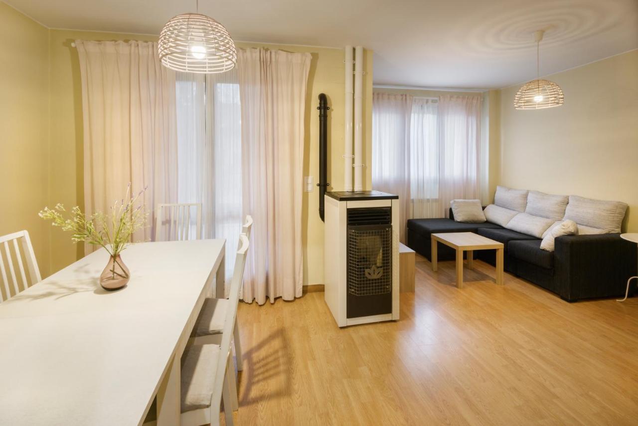 Casa Con Jardin En Vakantiehuis *