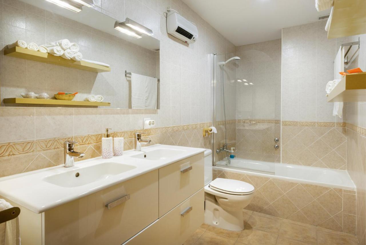 Casa Con Jardin En *